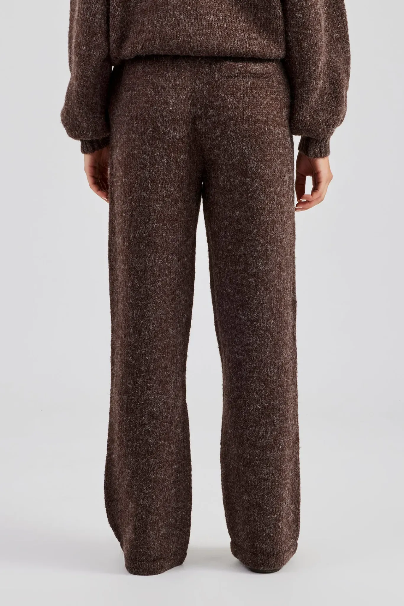 Women CLO-BOT-TRO-KTW Knit Wide Leg Embroidered Jogger - Chocolate