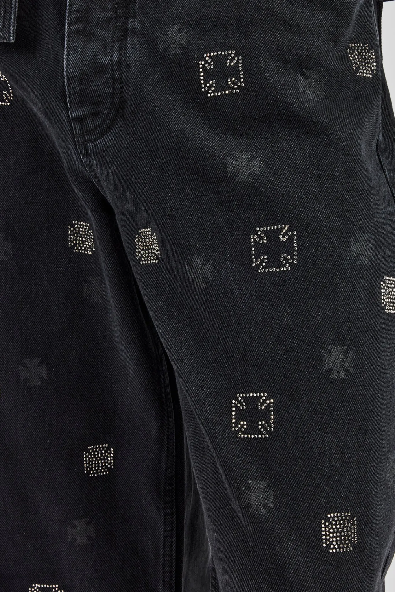 CLO-BOT-DEN Motif Embellished Baggy Fit Jean - Washed Black