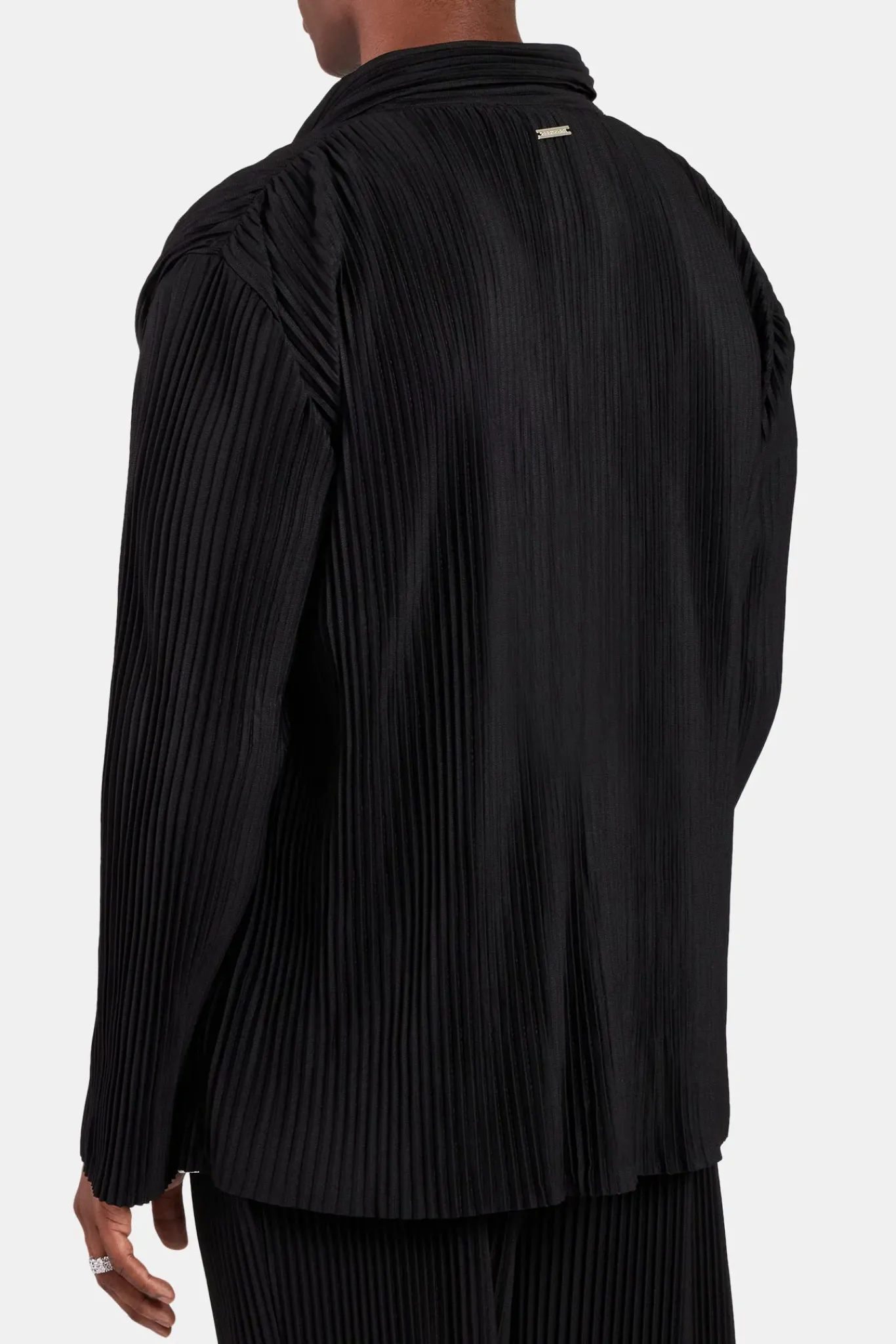 CLO-TOP-OUT Pleated Collared Jacket - Black