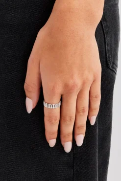 Women JWL-RNG Polished Iced Panelled Ring - 6mm