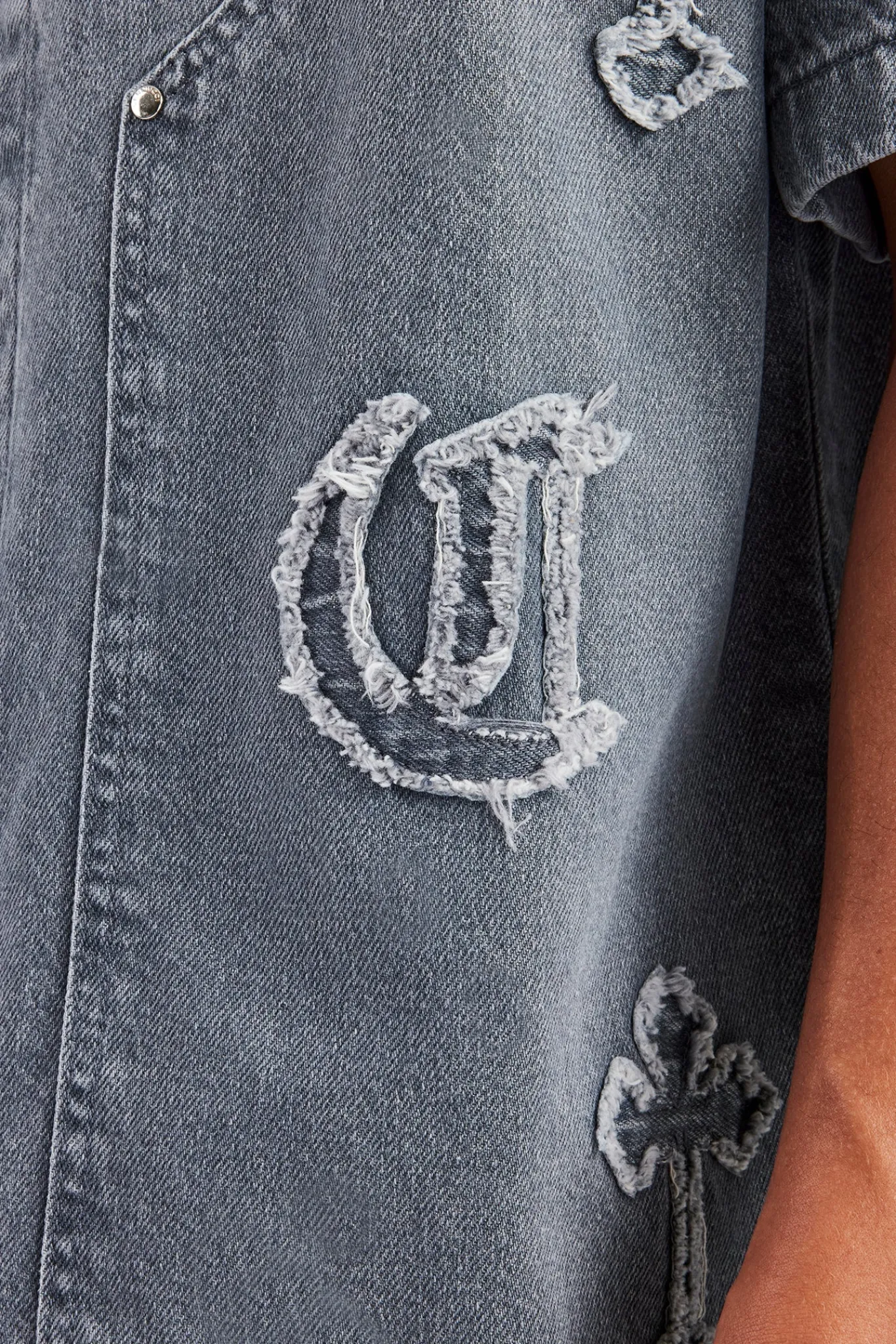 CLO-TOP-SHIR Raw Edge Applique Carpenter Denim Shirt - Washed Grey