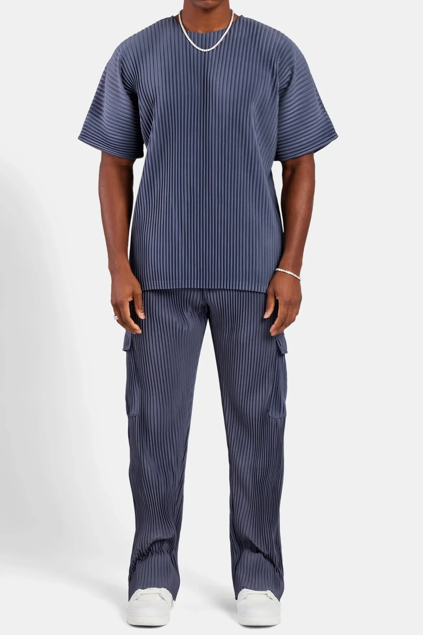 CLO-BOT-TRO Relaxed Pleated Cargo Trouser - Dusty Blue