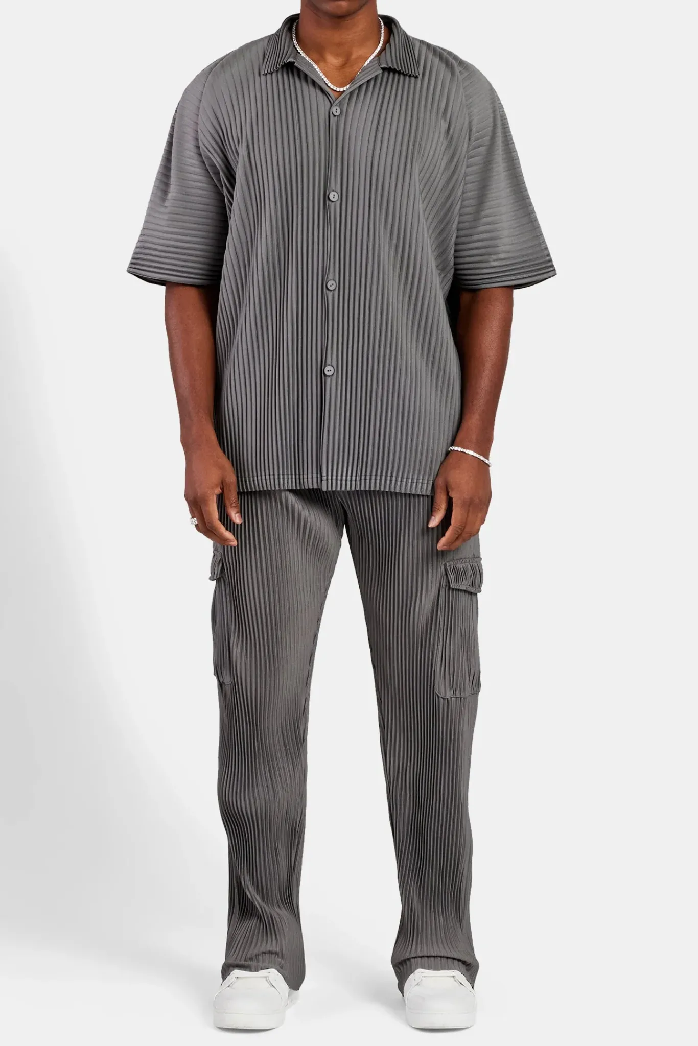 CLO-BOT-TRO Relaxed Pleated Cargo Trouser - Dark Grey