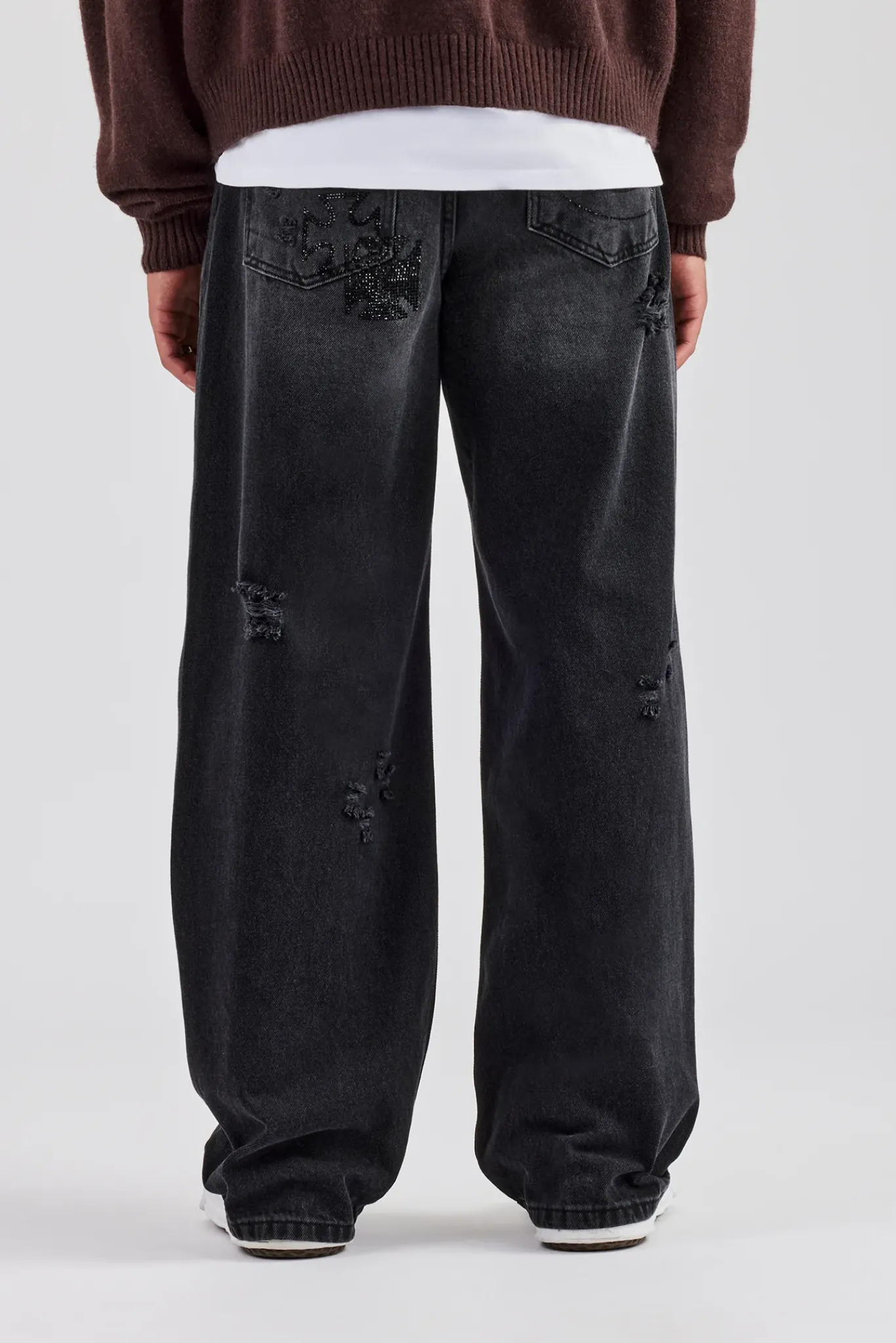 CLO-BOT-DEN Rhinestone Motif Baggy Jean