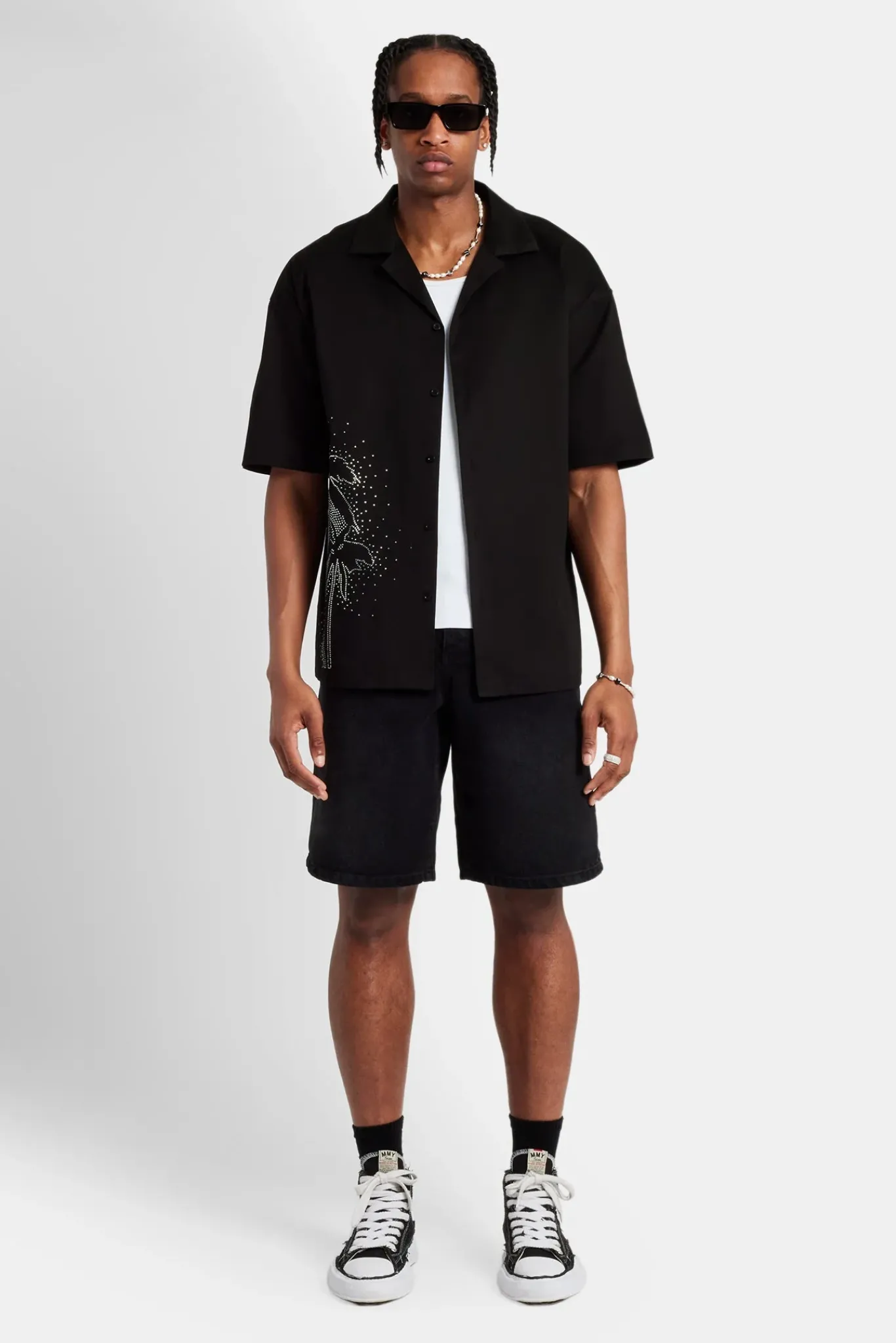 CLO-TOP-SHIR Rhinestone Palm Shirt - Black