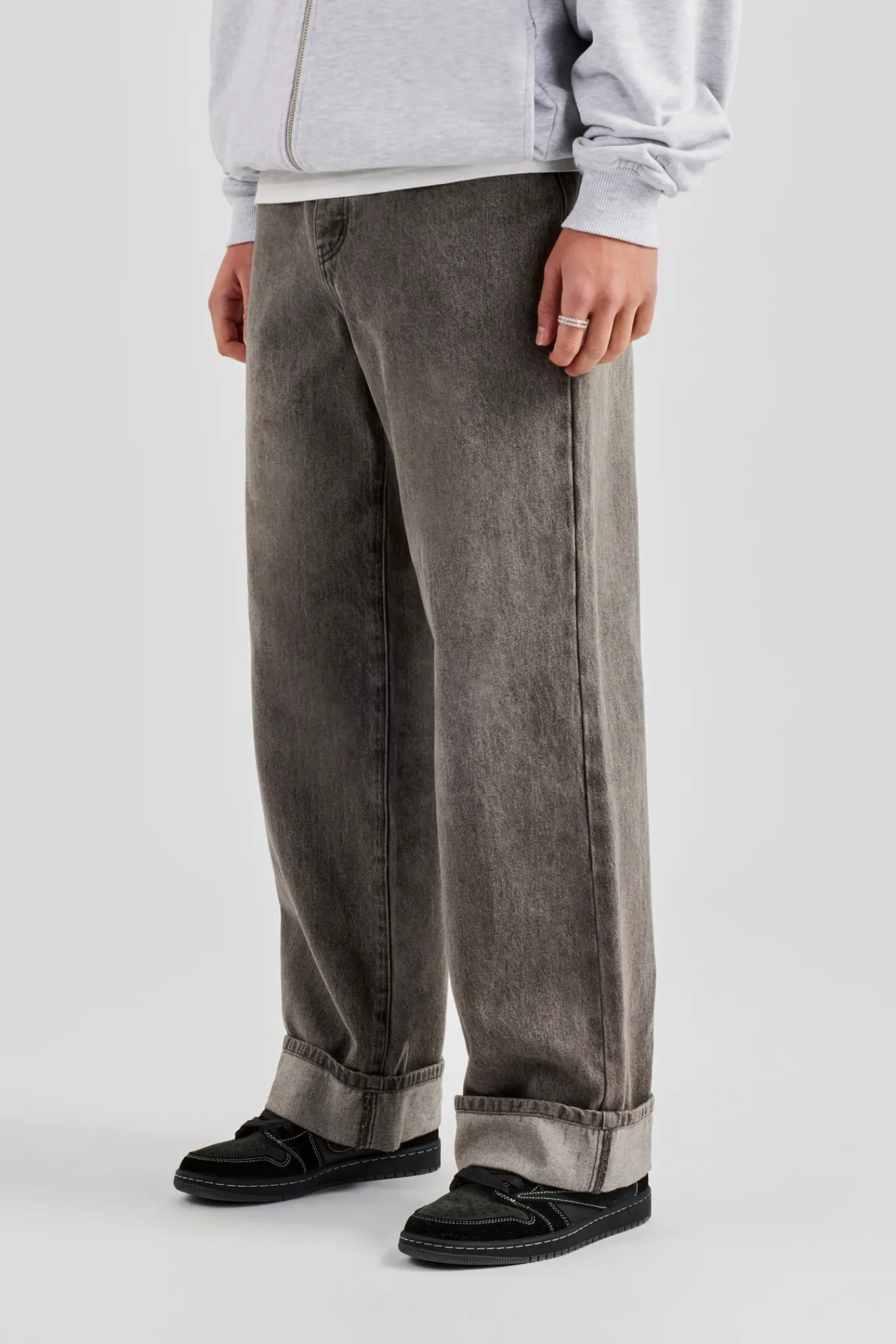 CLO-BOT-DEN Washed Turn Up Baggy Jean - Washed Grey